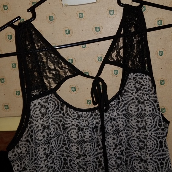 🔴🔴Top🔴🔴 - Picture 4 of 4